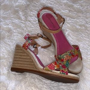 Sperry Floral Wedges, size 9.5